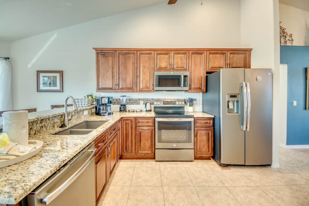 Fully equipped kitchen with granite countertops